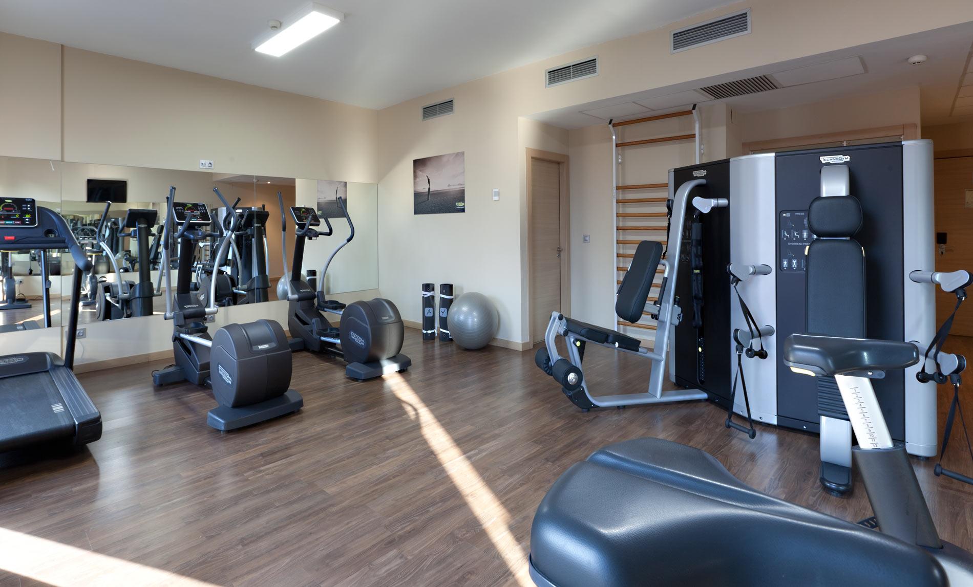 Spirit Hotel Gran Bilbao Luaran gambar Fitness room