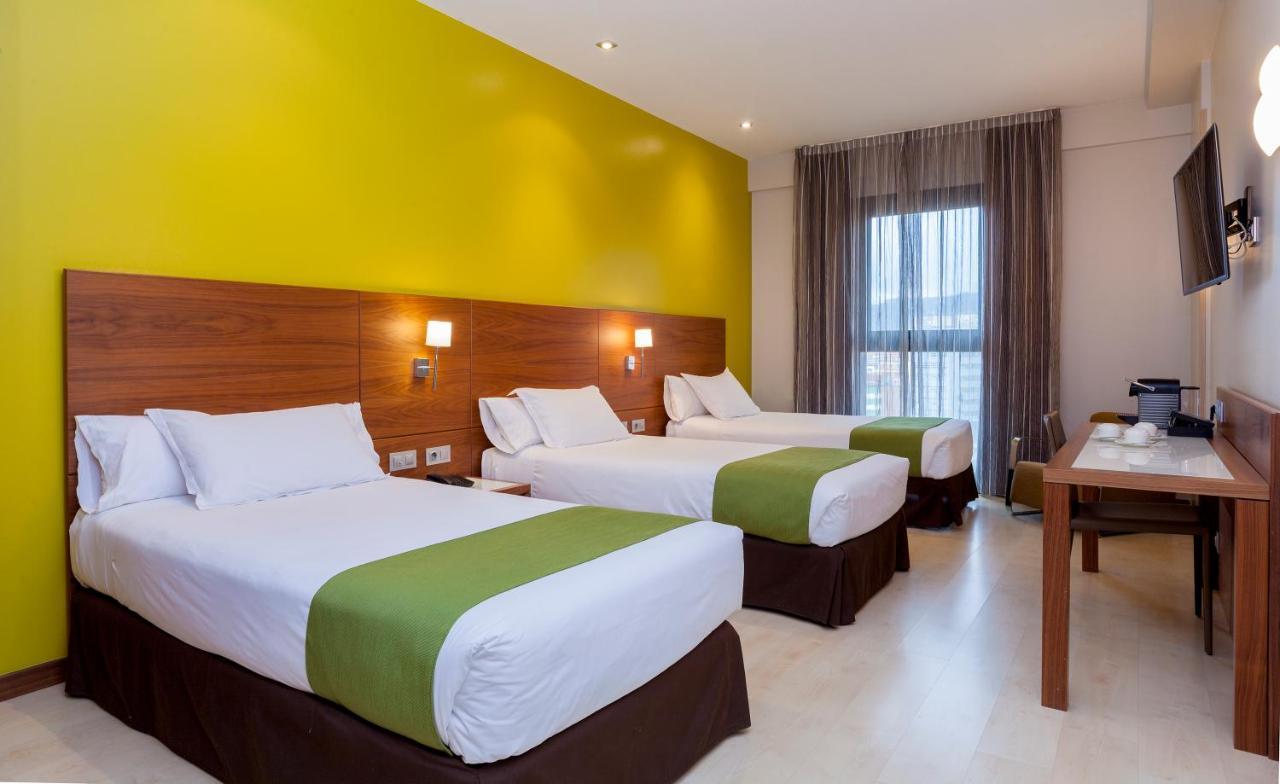 Spirit Hotel Gran Bilbao Bilik gambar Room at a hotel in Madrid, Spain