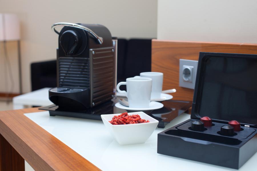 Spirit Hotel Gran Bilbao Luaran gambar A Nespresso machine